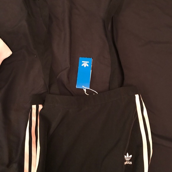 Adidas dress/skirt - Picture 3 of 3